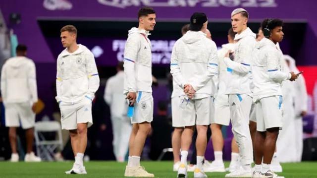 1669920182801091364.jpg 9d6a74b5-1483-431d-a32e-3a8bc631.jpg